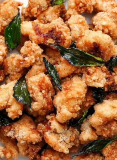Delicious Taiwanese popcorn chicken served with spices and herbs