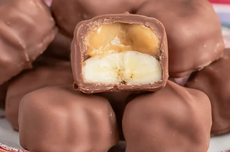 Chocolate Banana Peanut Butter Bites served on a plate for a healthy snack.