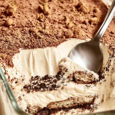 Delicious gingerbread tiramisu with layers of spiced cookies and mascarpone cream