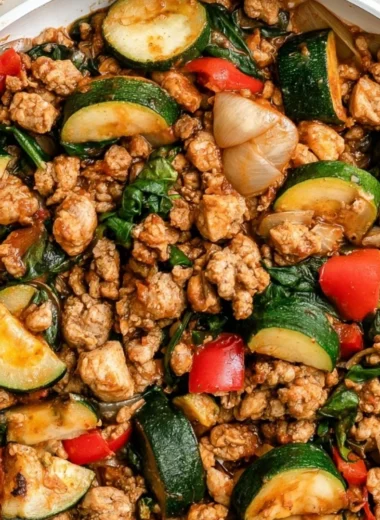 Delicious Whole30 Turkey Taco Skillet with ground turkey and zucchini.